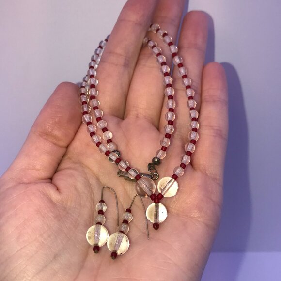 15 1/2" Clear Quartz And Red Seed Beads Necklace - Picture 6 of 9